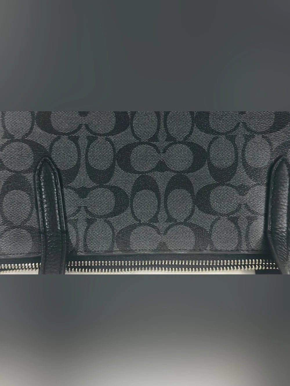 Coach NYC Skyline Limited Edition Signature City Zip Tote Black Leather